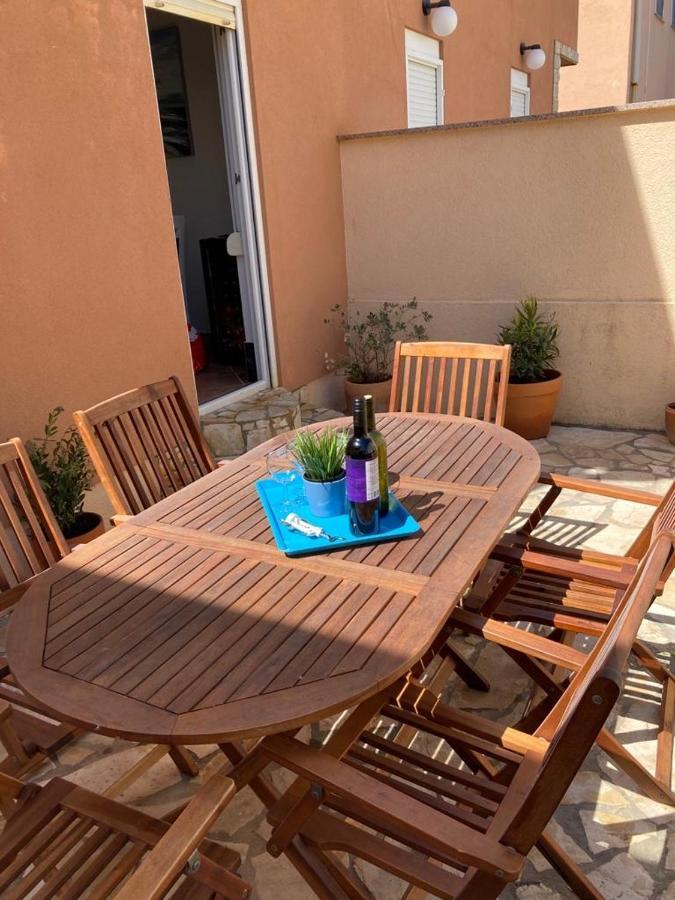 Holiday House Matej Vir Ngoại thất bức ảnh