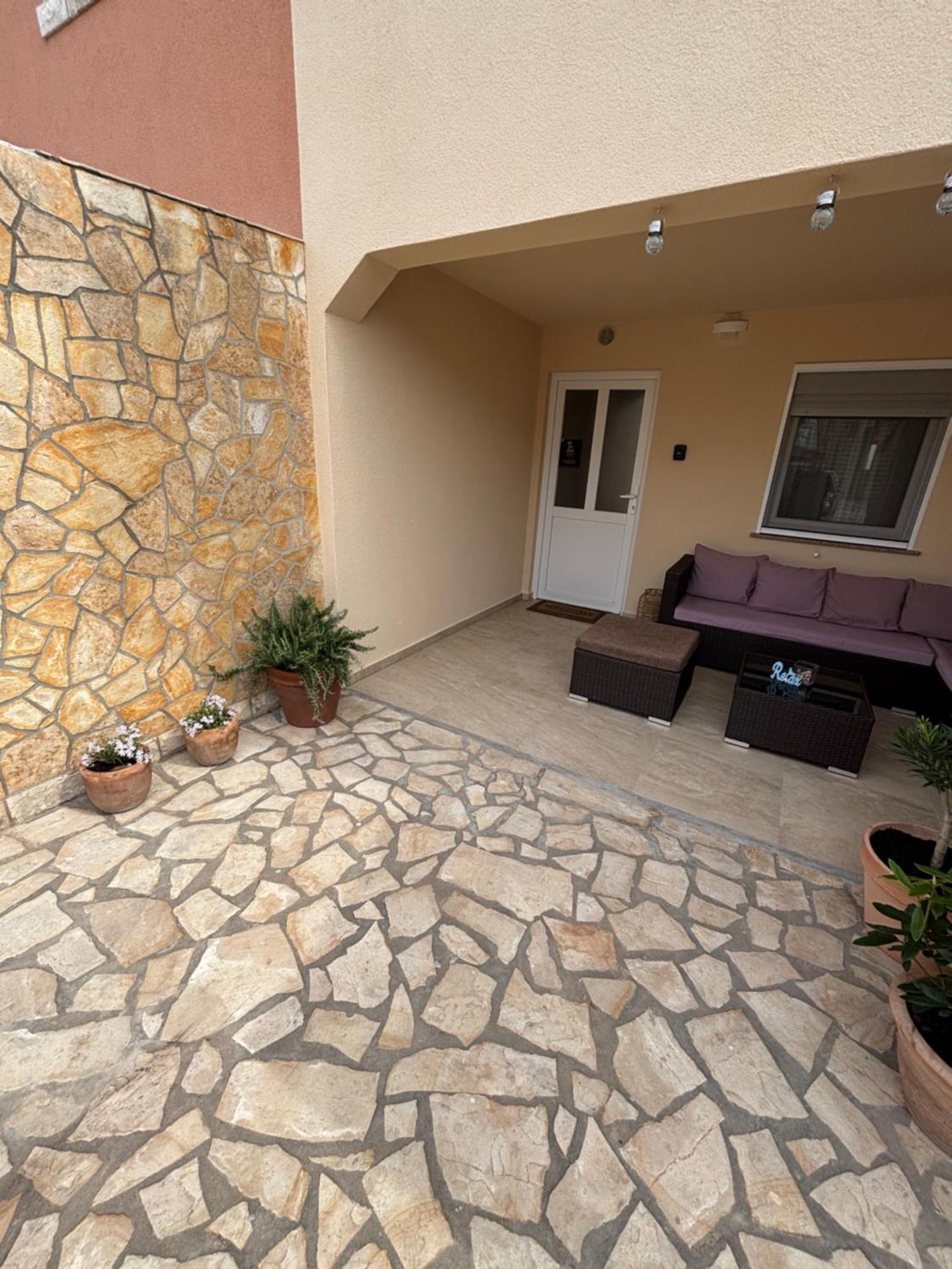 Holiday House Matej Vir Ngoại thất bức ảnh
