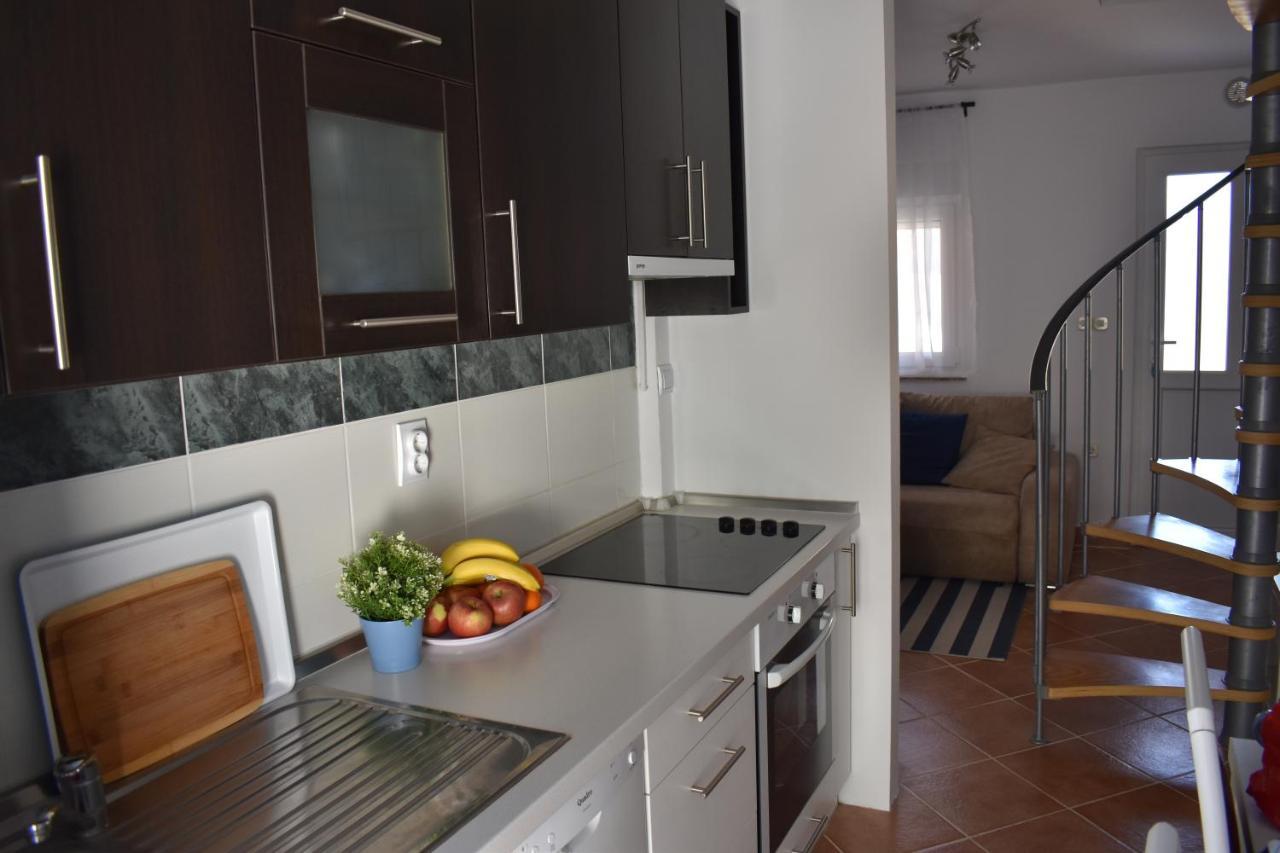 Holiday House Matej Vir Ngoại thất bức ảnh